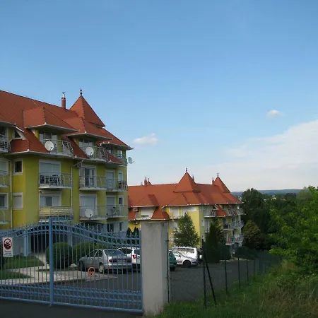 Estella Apartman *