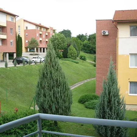 Estella Apartman *